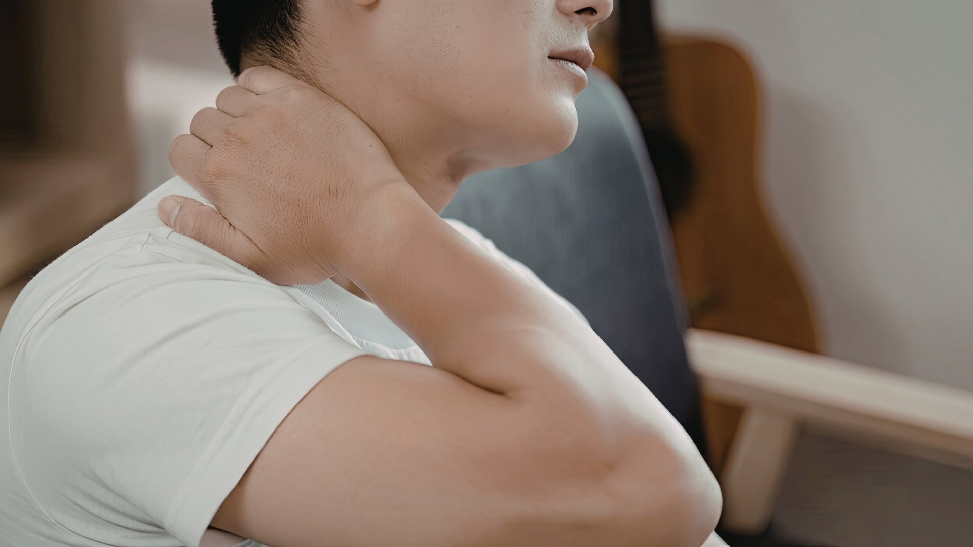 opioid addictions symptoms start with a change in behavior due to physical dependence