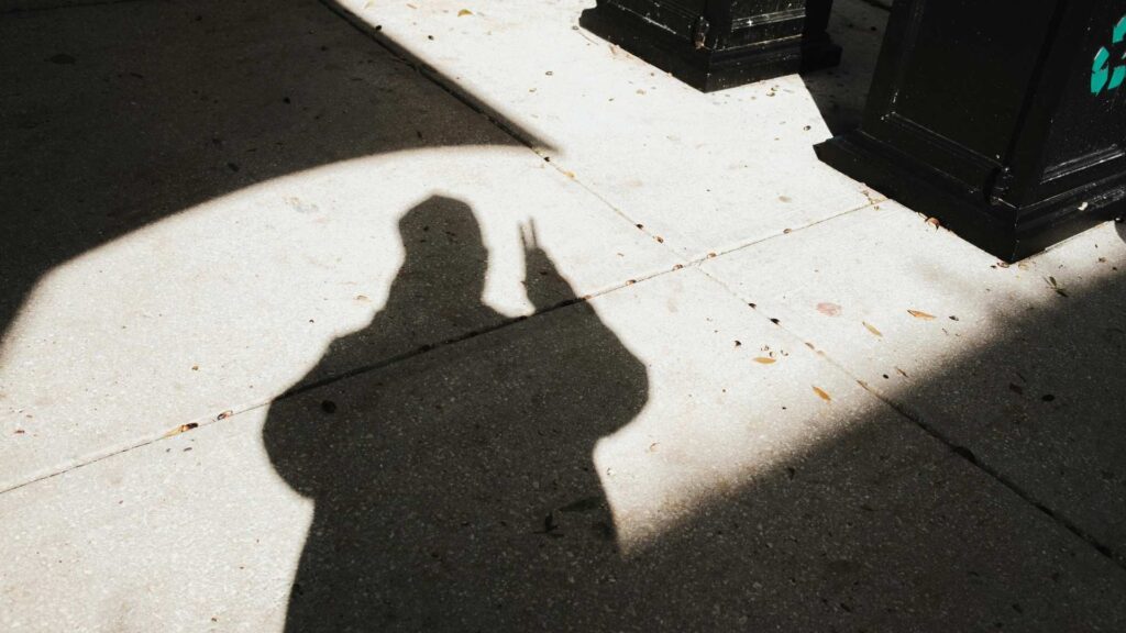 7 Signs of Alcoholism in a Loved One: When to Intervene 1 signs of alcoholism include keeping things a secret from your partner